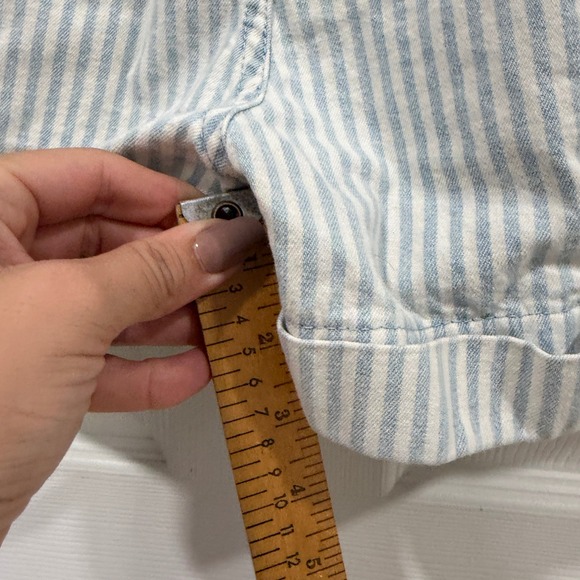 Anthropologie Sundry Striped Denim Shorts Blue White Front Pockets 26 Waist - Picture 8 of 9